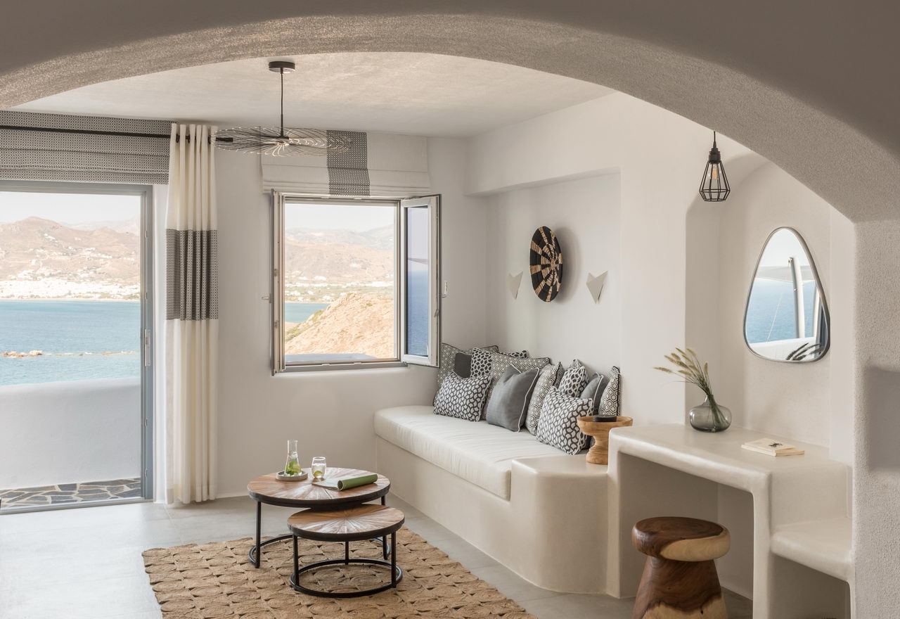 Deluxe Suite with Sea View