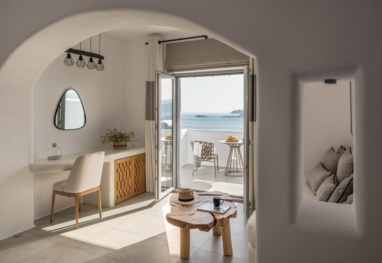 Deluxe Suite with Sea View